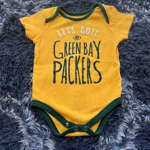 Green Bay packers baby onesie. Size 12M